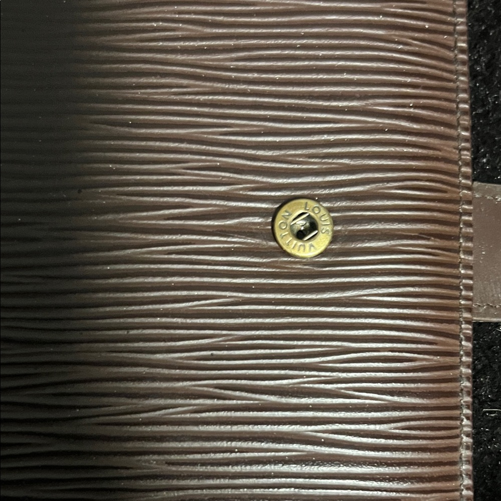 Louis Vuitton Brown Wallet - Picture 8 of 9